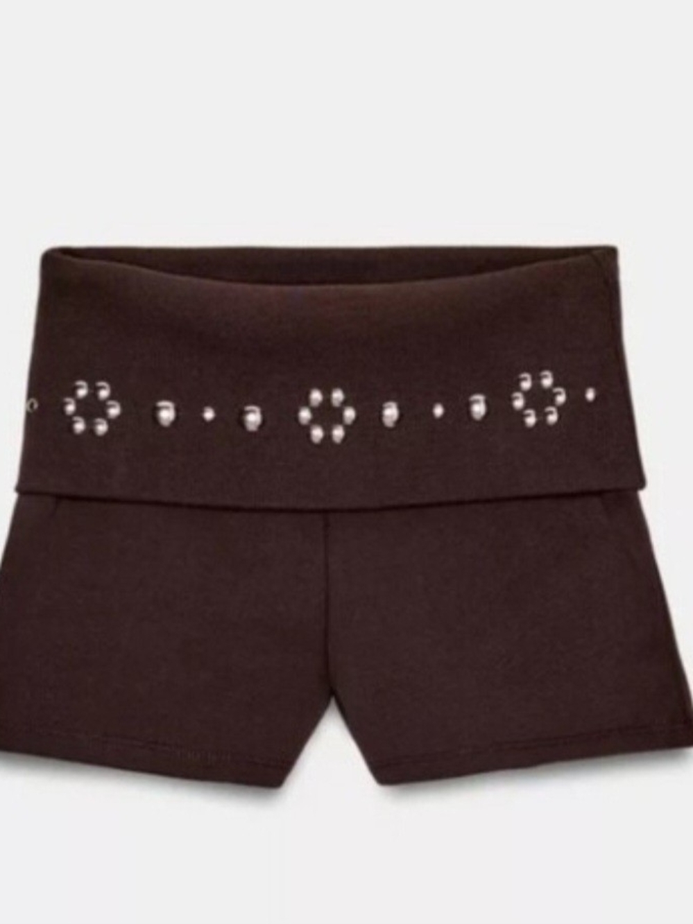 Zara Stretchy Shorts in Brown Size L
